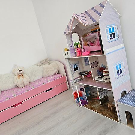 Family Vila Oravita Ngoại thất bức ảnh