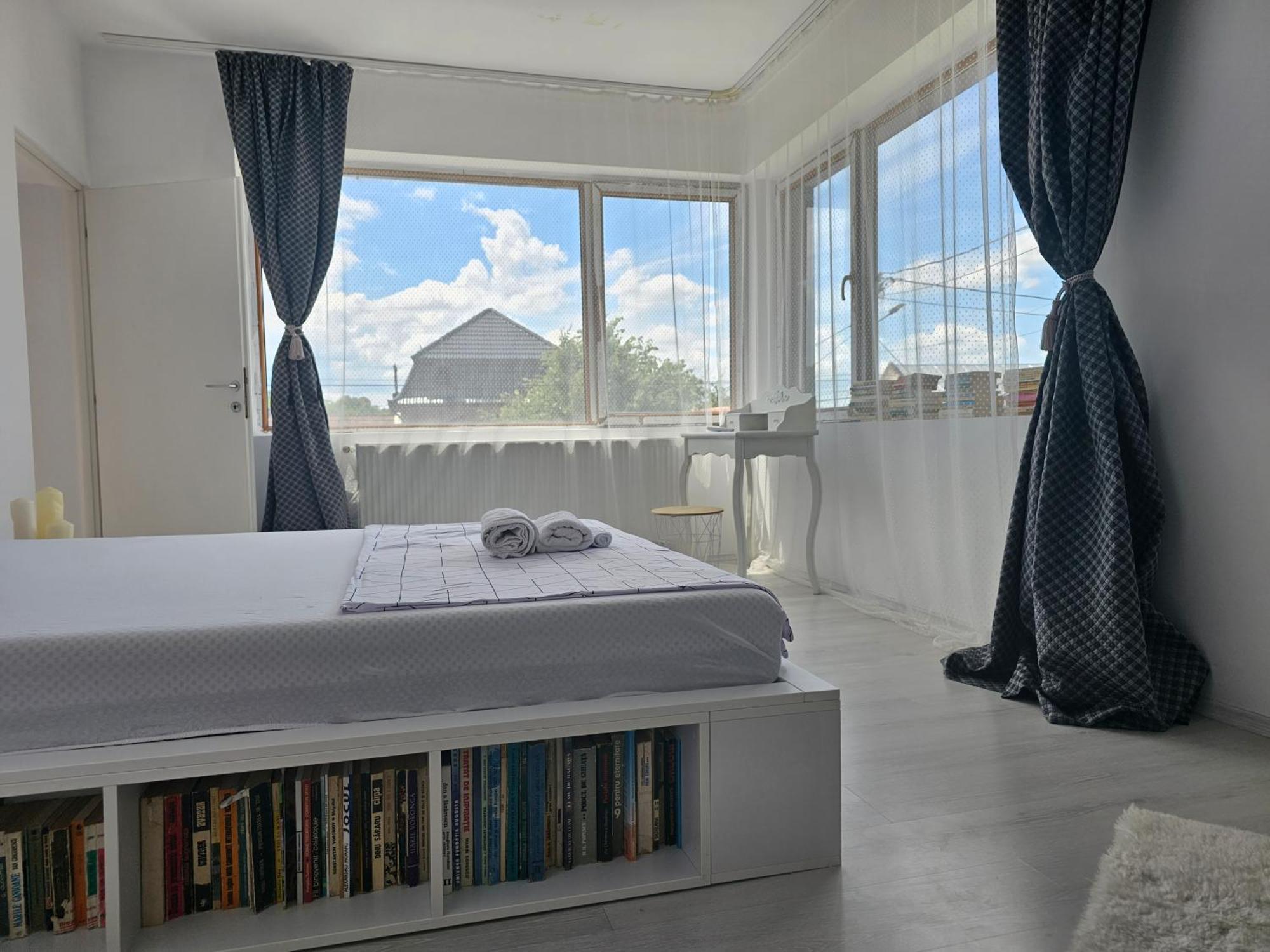 Family Vila Oravita Ngoại thất bức ảnh